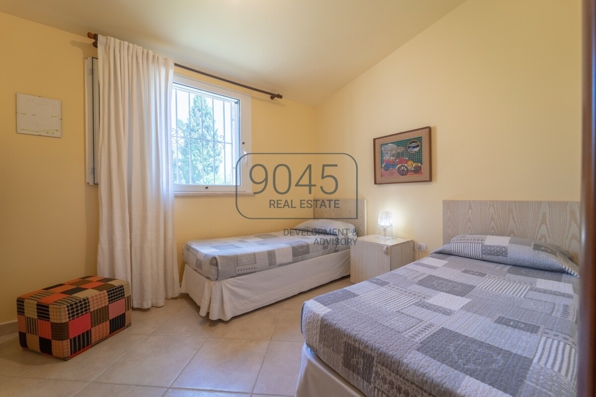 Prestige-Immobilie mit Gästehaus und weitläufigem Grundstück im Süden Sardiniens