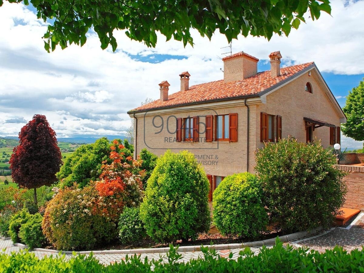 Panoramavilla mit Pool, Spa und 12 Hektar Privatland in Gradara - Marken