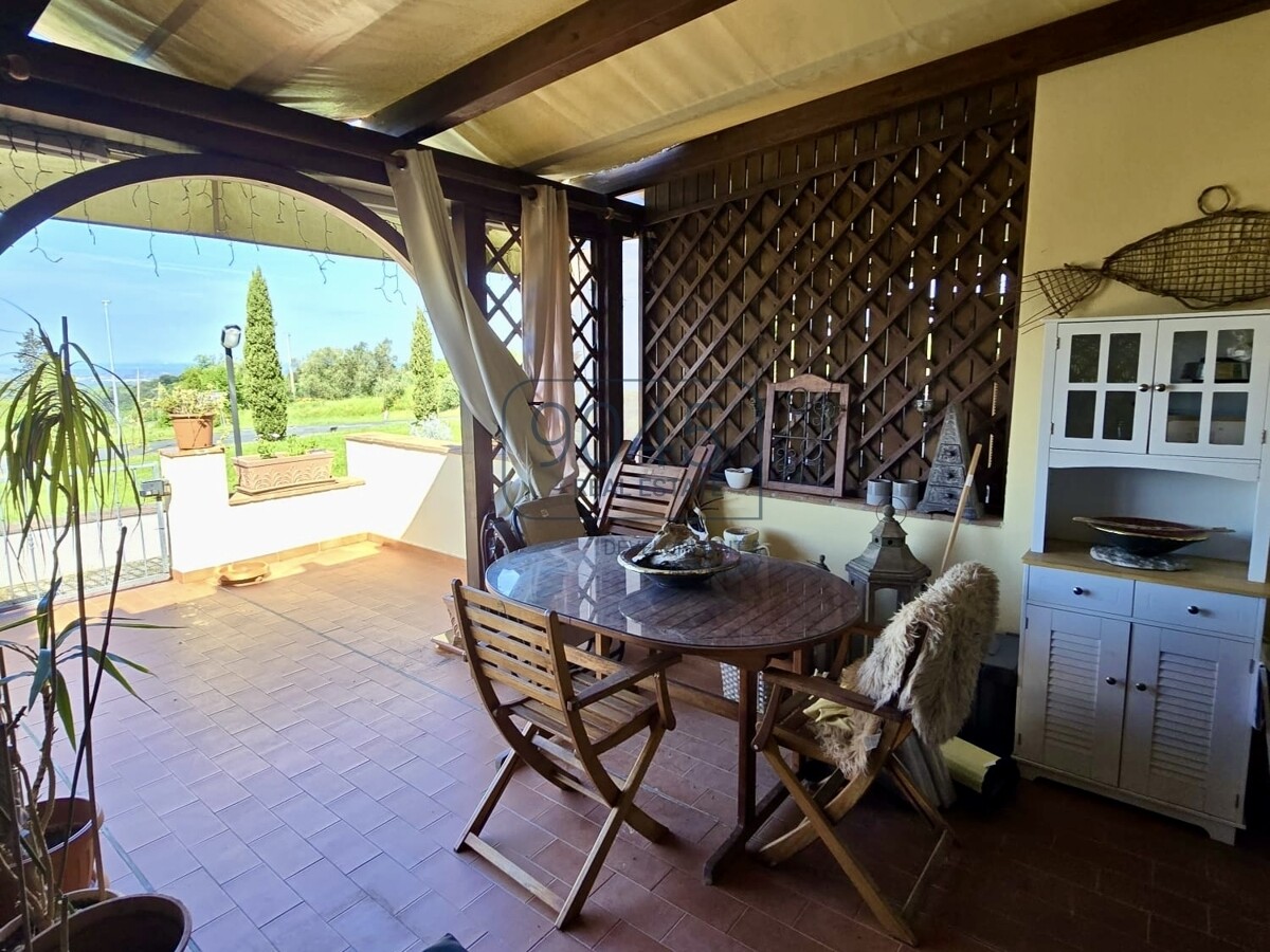 Charmantes Reihenhaus mit toskanischem Lebensgefühl mit Meerblick in Guardistallo