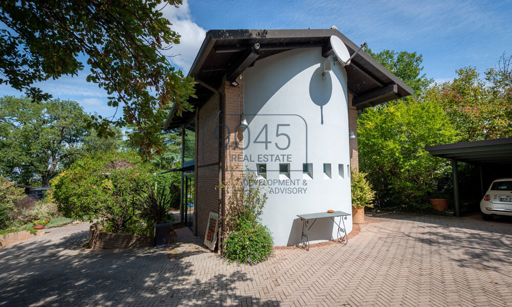 Moderne Villa mit Panoramablick in Castel San Pietro Terme – Emilia-Romagna
