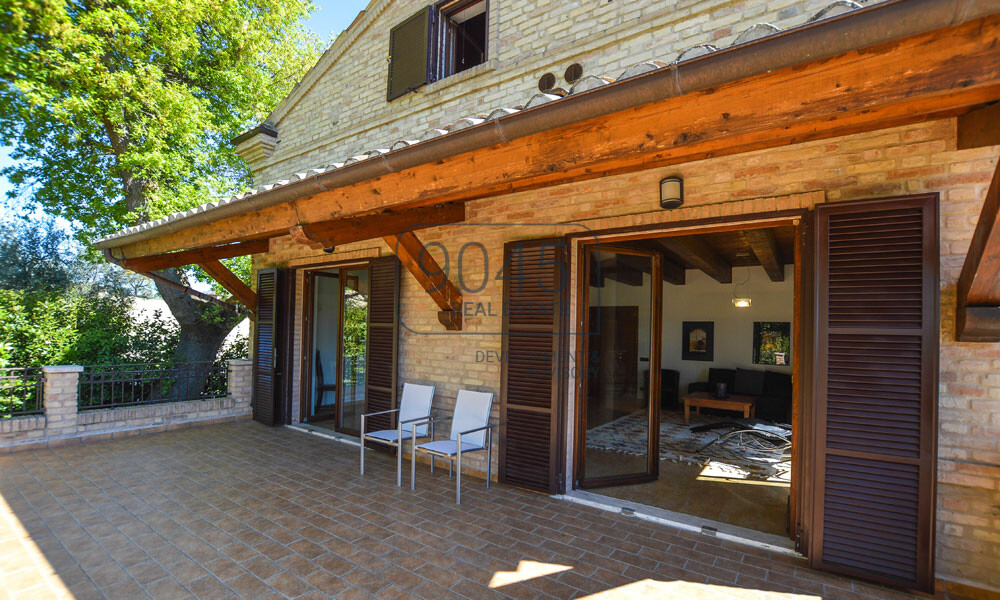 Elegantes Landhaus mit Pool und Meerblick bei Lapedona – Marken