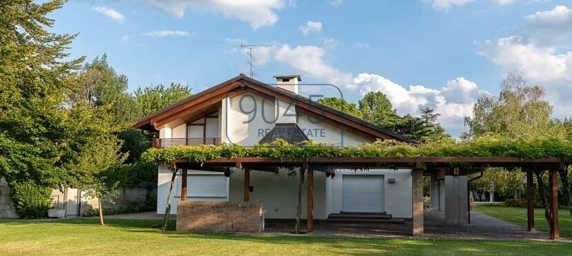 Elegante Villa auf großzügigem Landgut in Gemona del Friuli