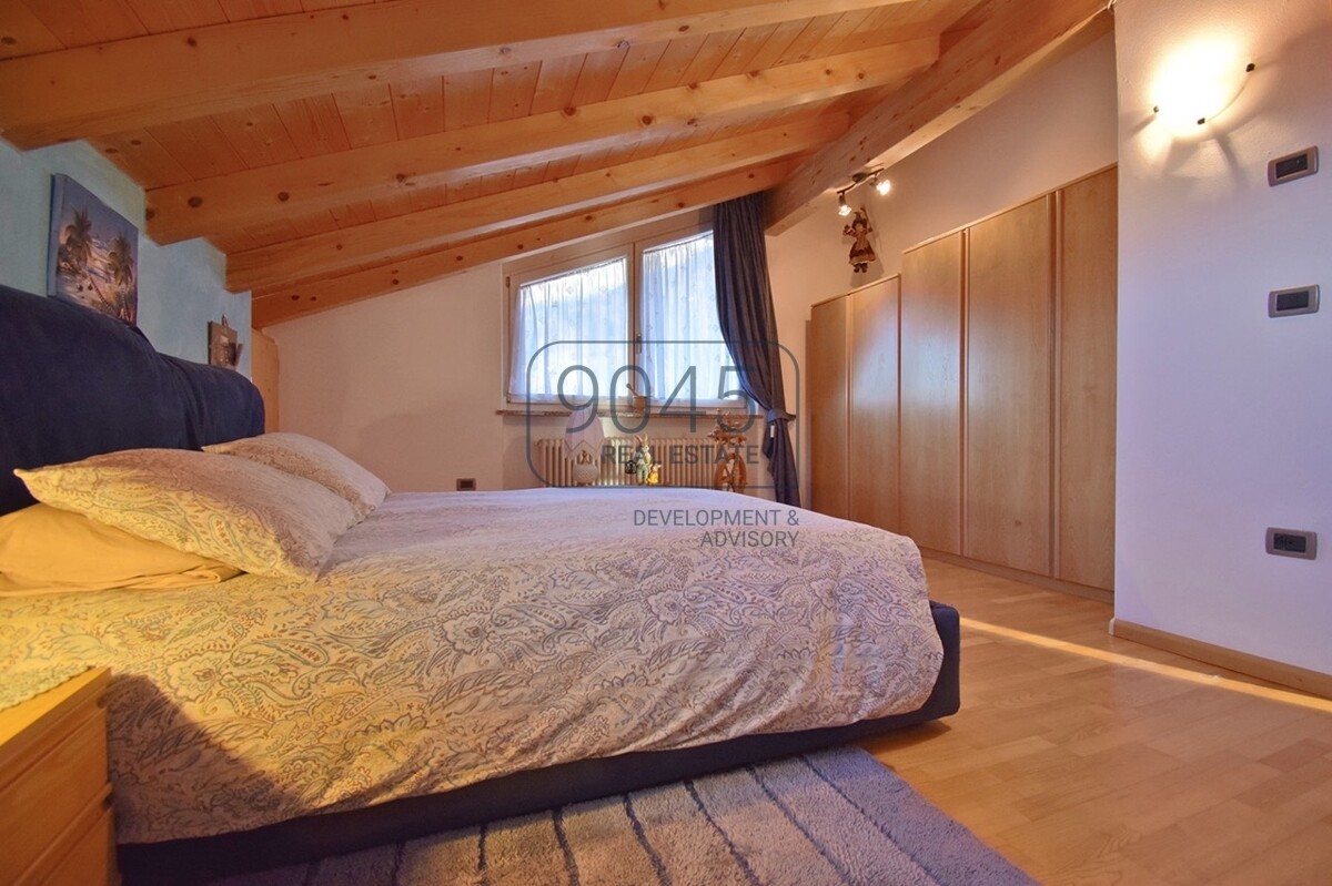 Großzügige Villa mit Privatgarten, unabhängiger Dependance und Gemeinschaftspool 