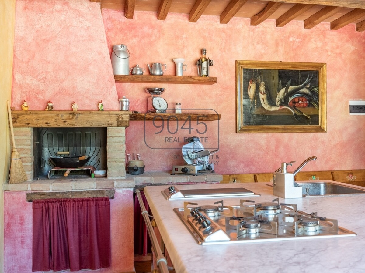 Exklusives toskanisches Landhaus mit Panoramablick auf die Türme von San Gimignano