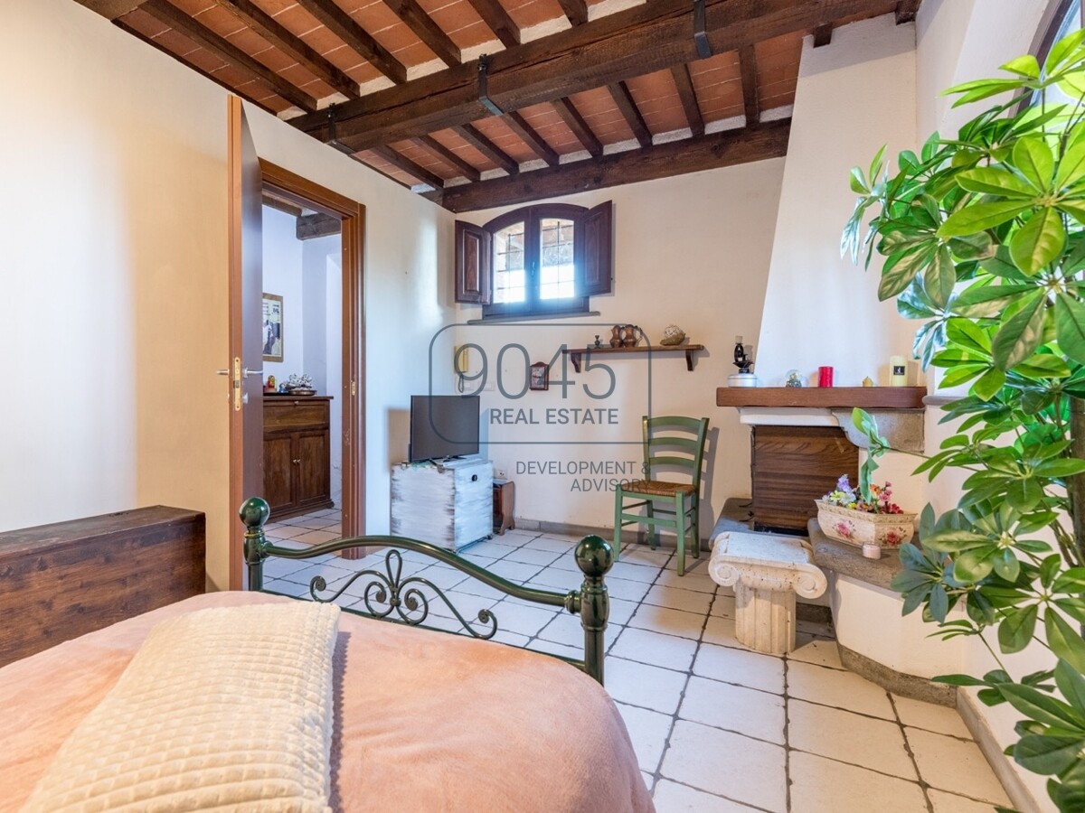 Elegantes Natursteinhaus mit Panoramaterrasse am Tor zur Val d'Orcia