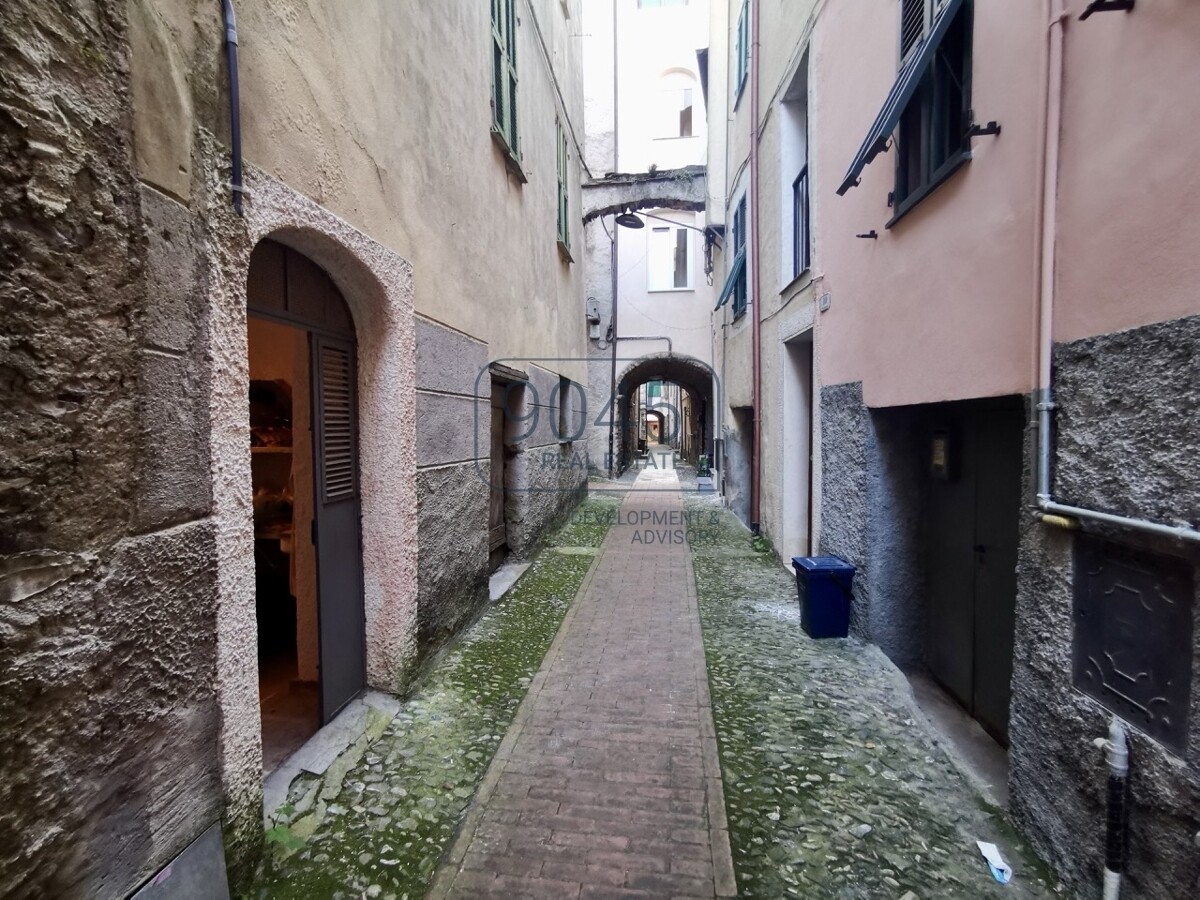 Charmante Ferienwohnung mit ligurischem Flair in Borgomaro