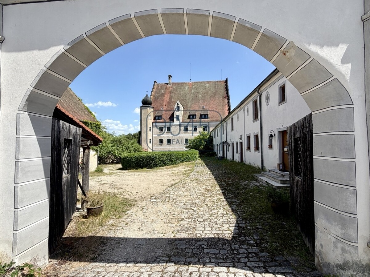 Schloss Eggersberg im Altmühltal – historisches Anwesen mit Hotel-, Kultur- und Lifestyle-Potenzial