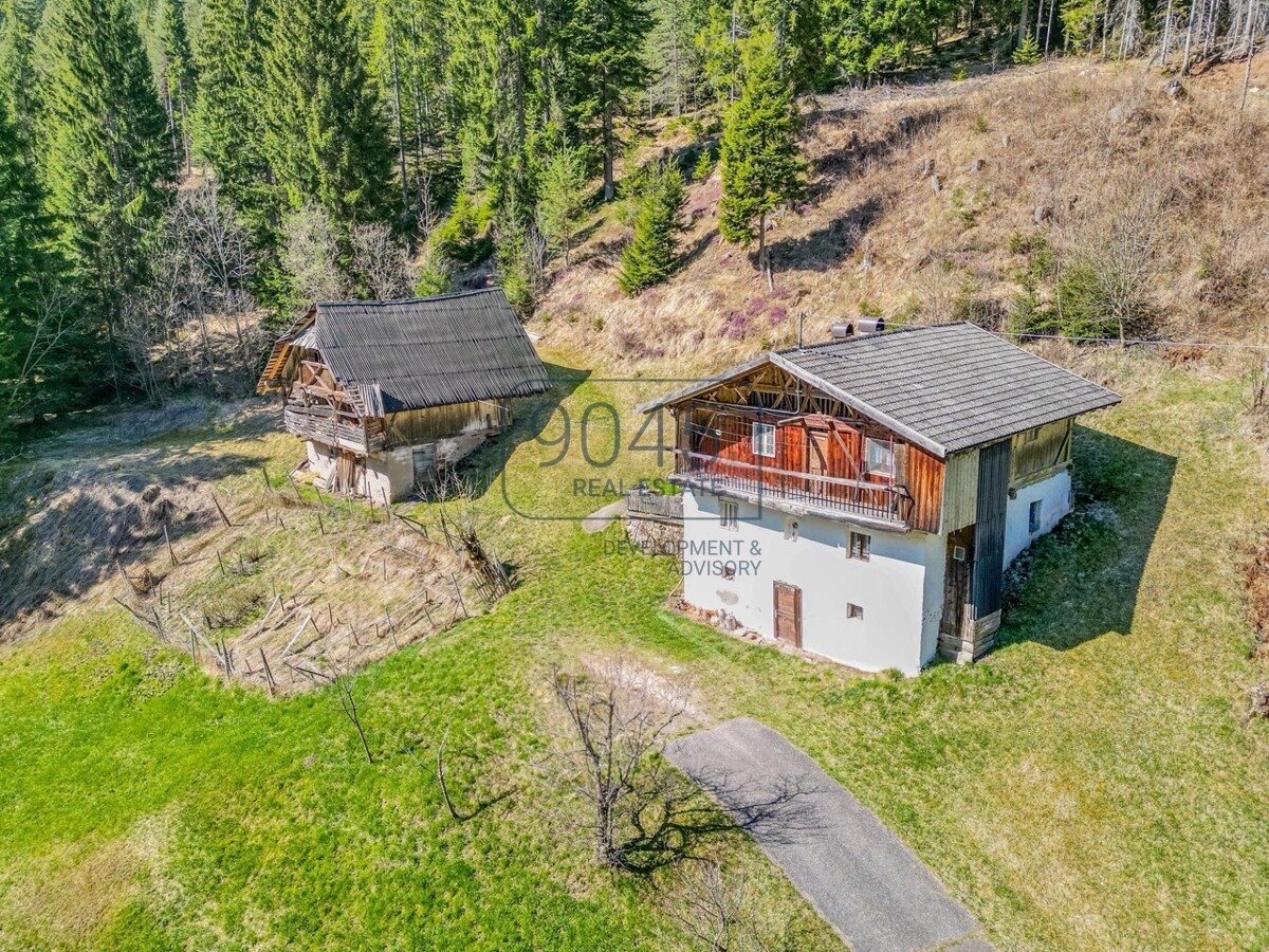 Charmanter Bergbauernhof mit großem Grundstück in Alleinlage in Jenesien