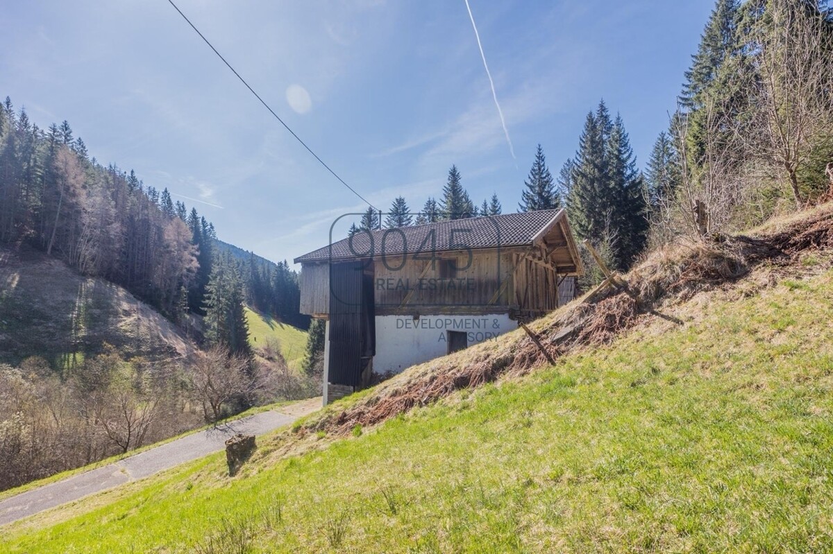 Charmanter Bergbauernhof mit großem Grundstück in Alleinlage in Jenesien