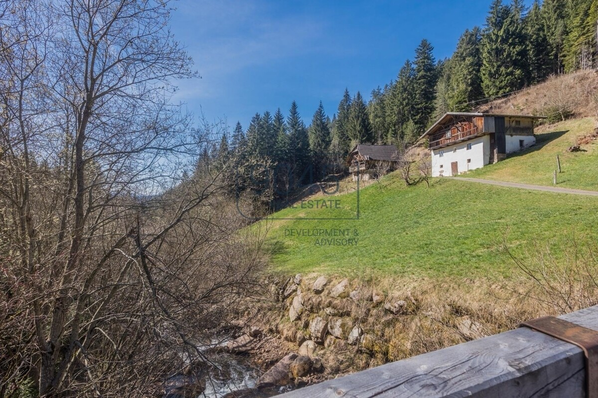 Charmanter Bergbauernhof mit großem Grundstück in Alleinlage in Jenesien