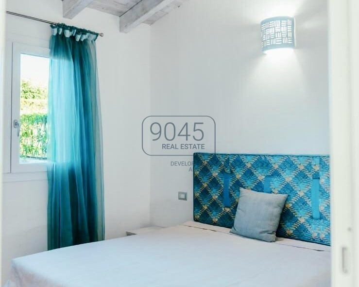 Exklusive Villa mit Pool und Meerblick in Budoni, Sardinien
