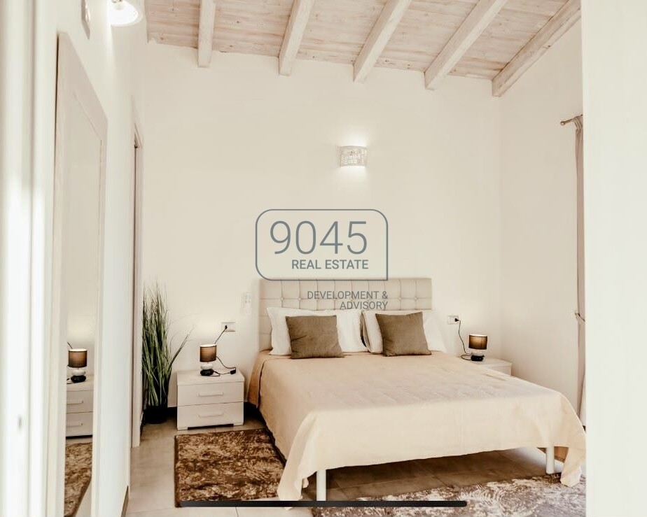 Exklusive Villa mit Pool und Meerblick in Budoni, Sardinien