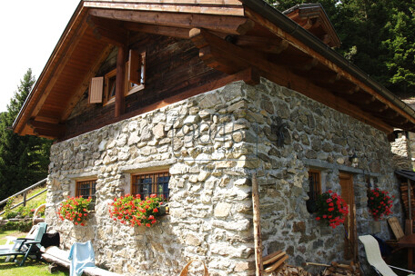 Berghütte mit Panoramablick in Vermiglio - TrentinoBerghütte mit Panoramablick in Vermiglio - Trentino