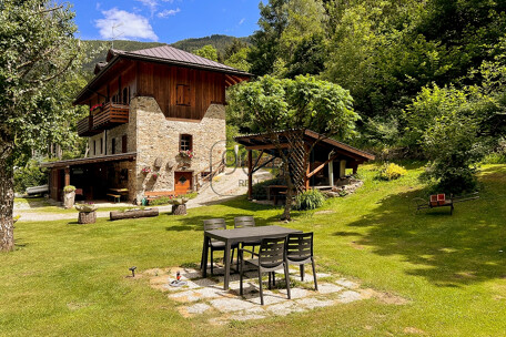 Wohnhaushälfte im Grünen in Caldes - Val di Sole / Trentino