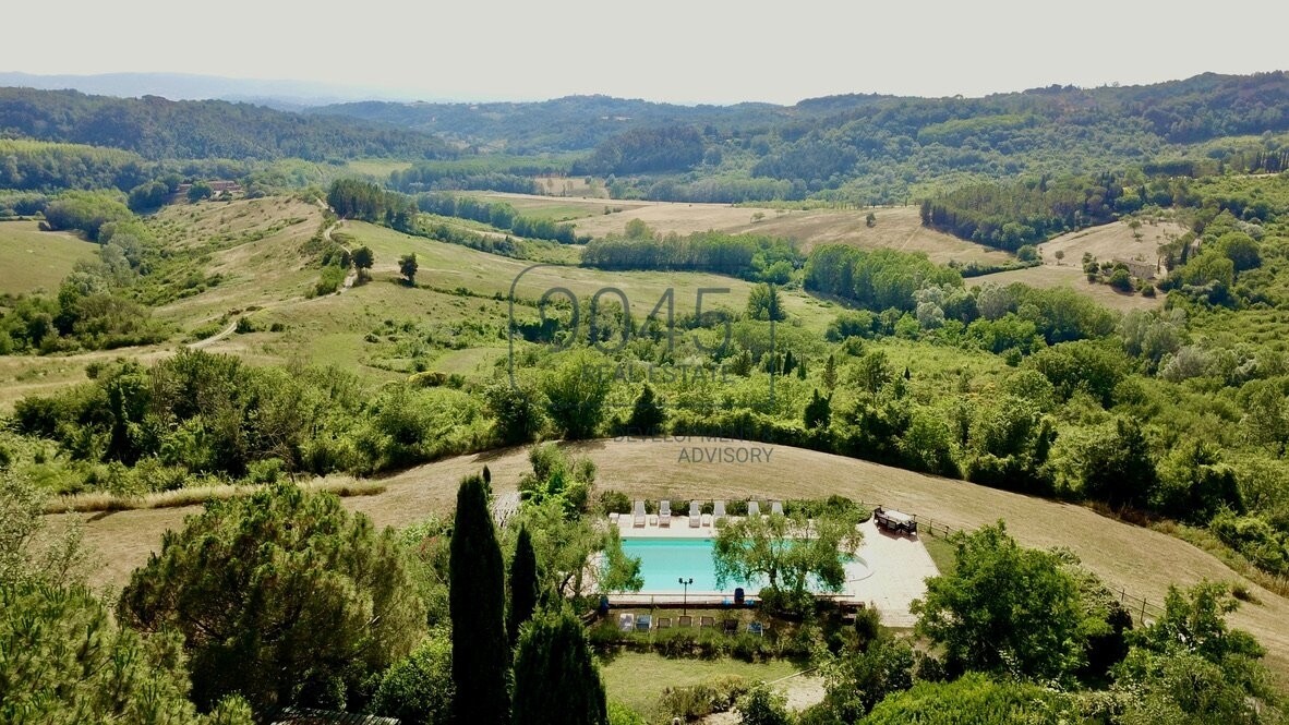 Charakteristischer "Casale" mit Garten und Pool in Montaione Palaia - Toskana