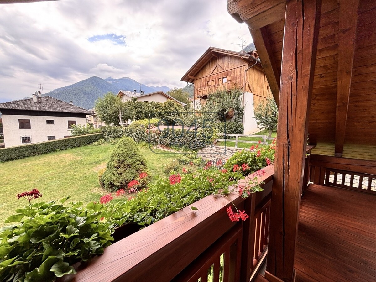Villa mit herrlichem Garten im Herzen von der Val di Sole in Terzolas - Trentino / Südtirol