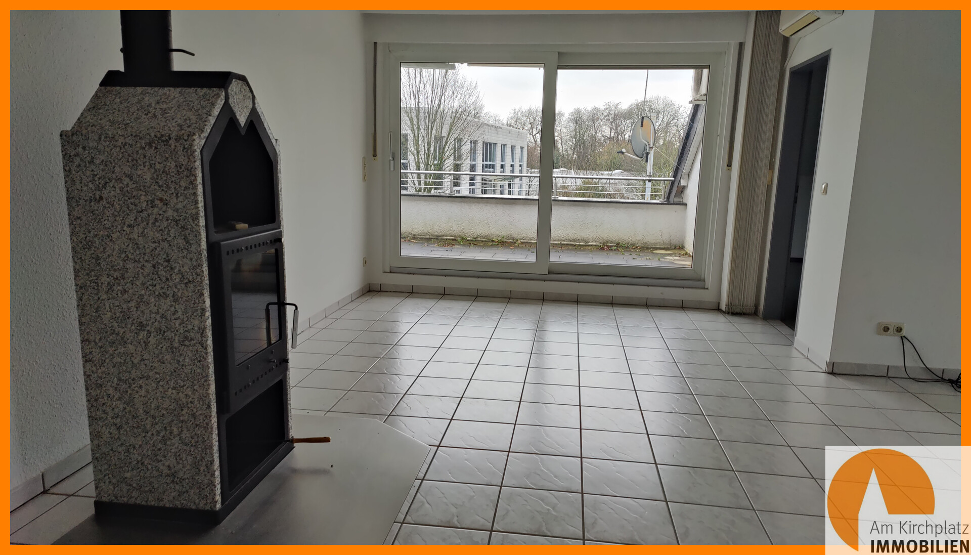 Wohnzimmer mit Loggia