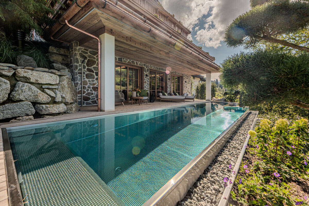 OutdoorPool