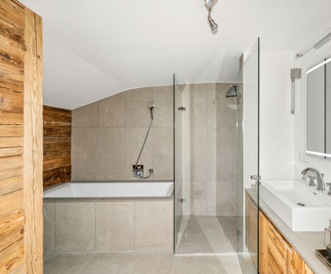 Modernes Badezimmer Dusche Wanne