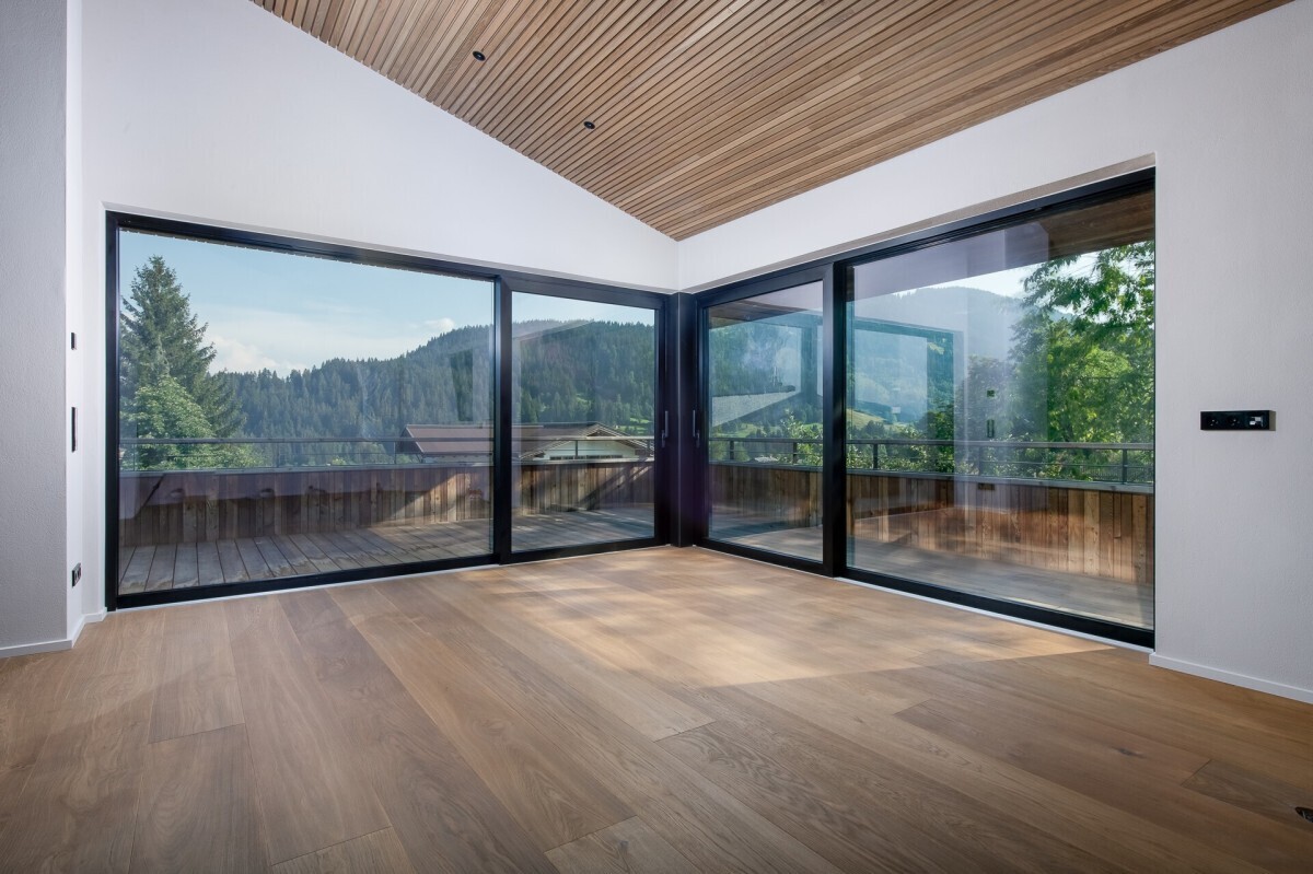 Essbereich mit Panoramablick