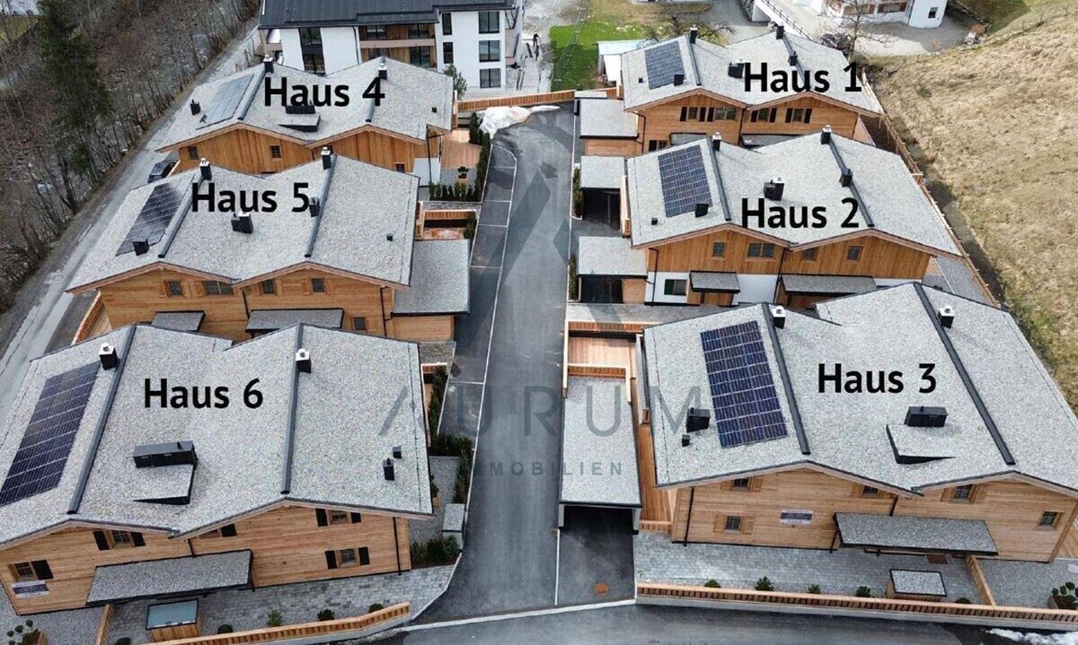 Luxuriös Wohnen im gemütlichen alpinen Stil 
