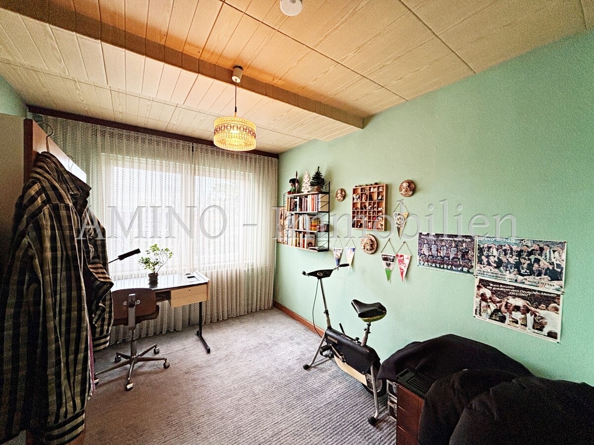 Kind_Büro_Ankleide