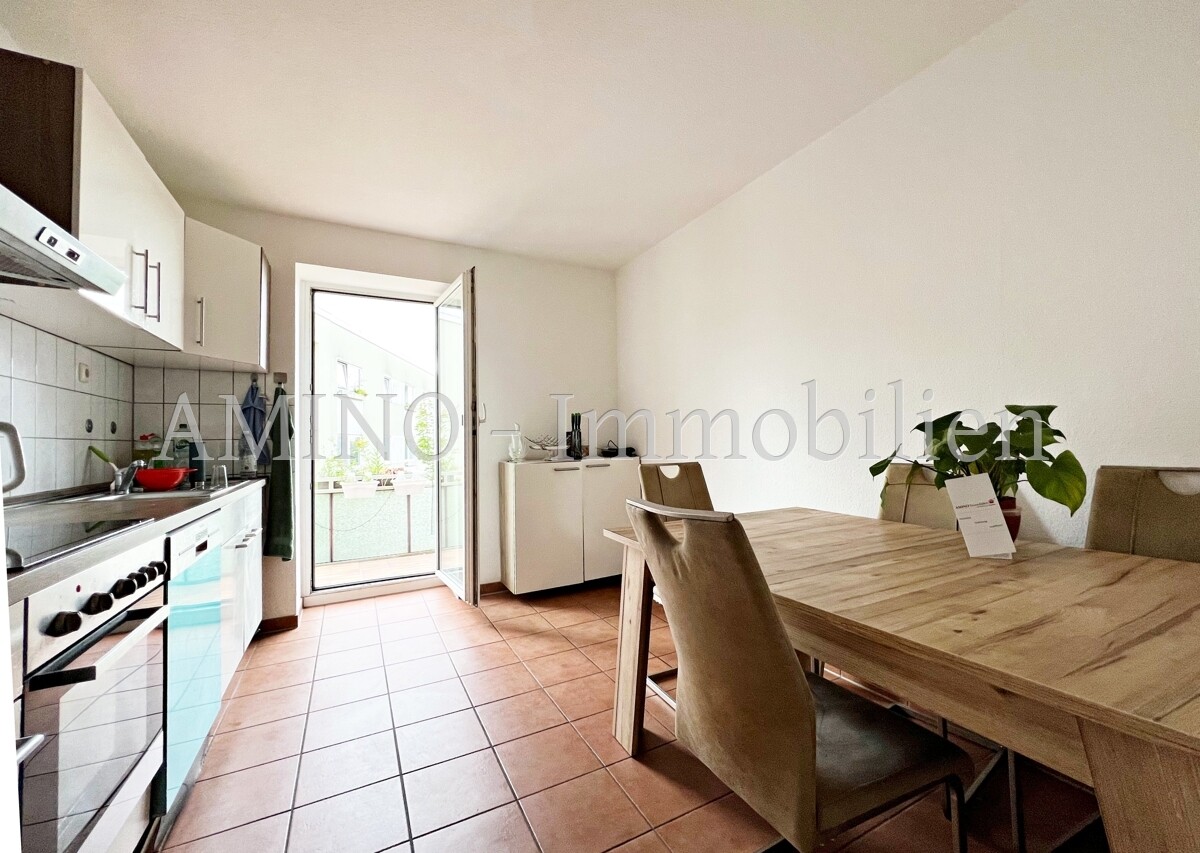 Wohnküche_Balkon