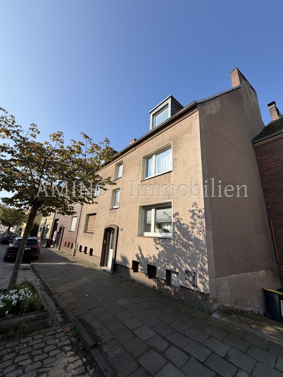 Straßenansicht