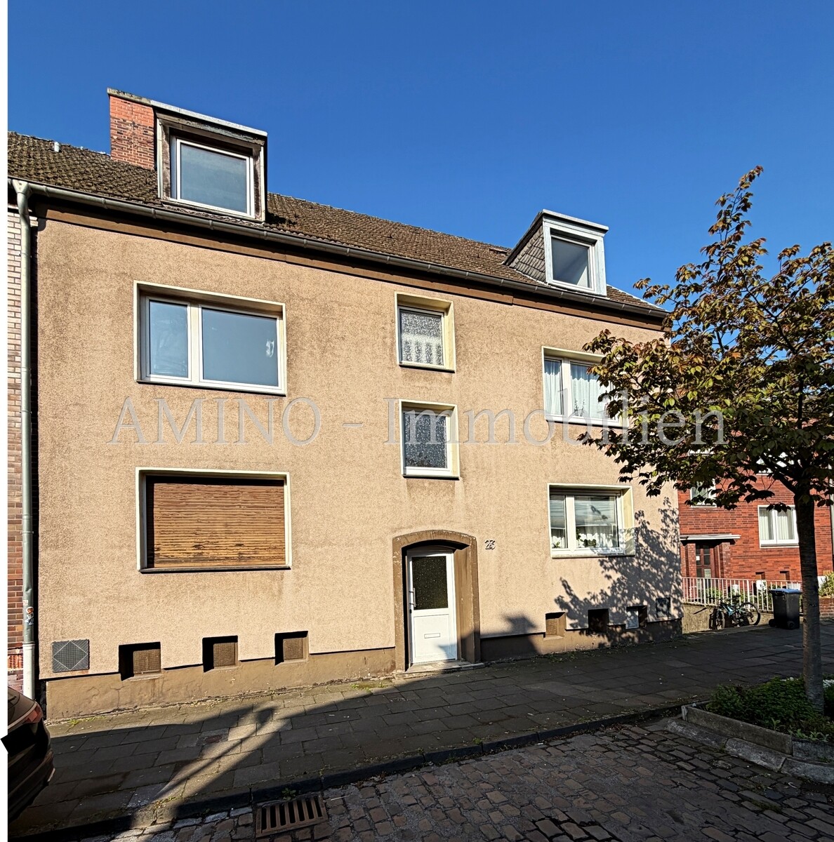 Straßenansicht