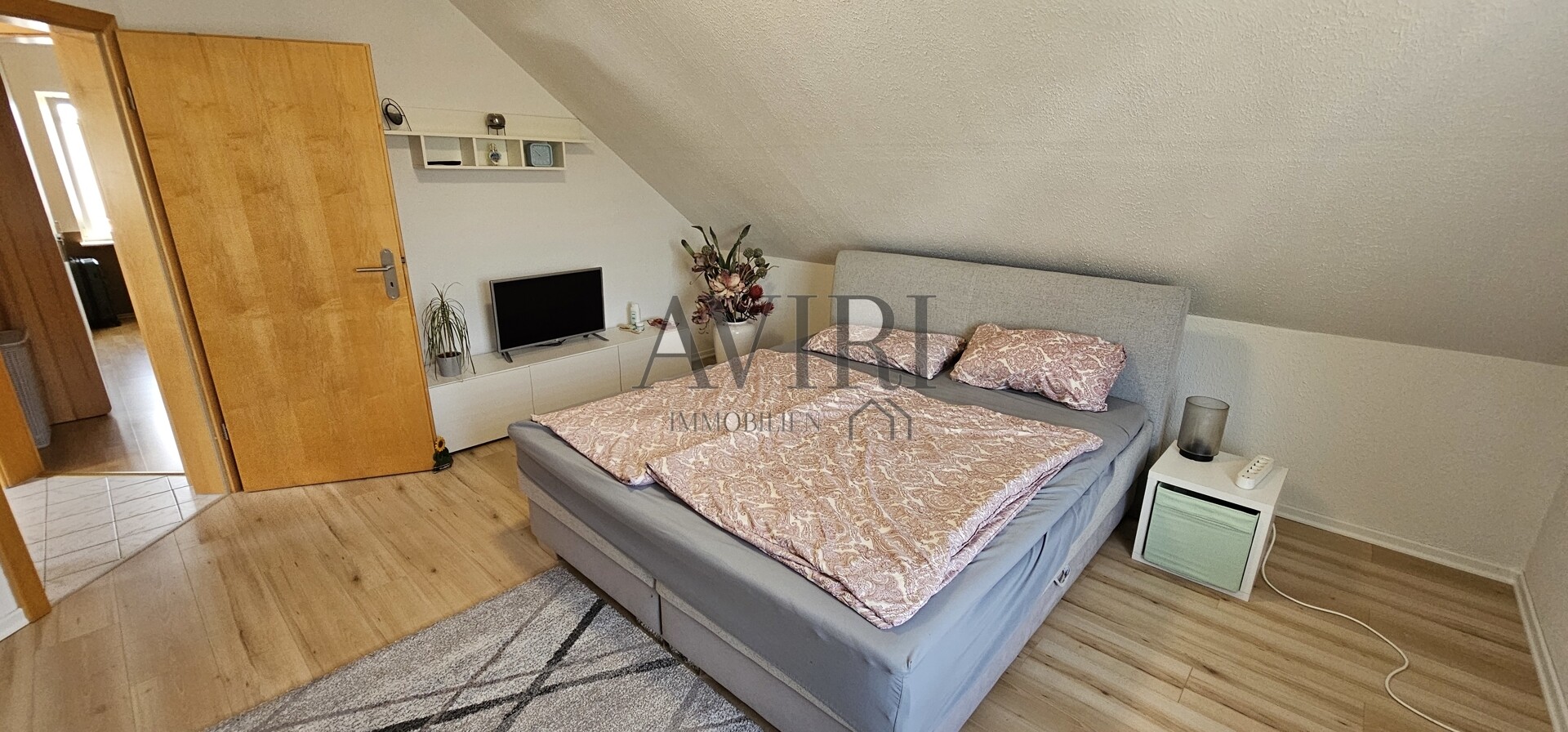 Zimmer 2 OG