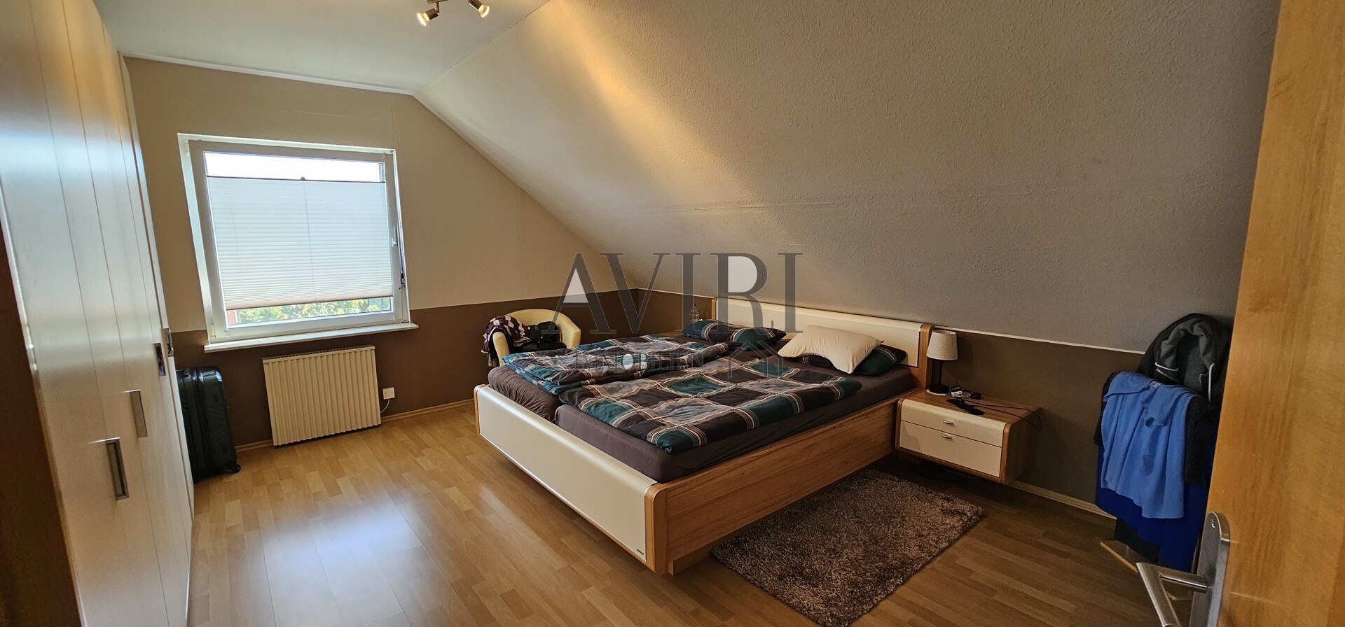 Zimmer 1 OG