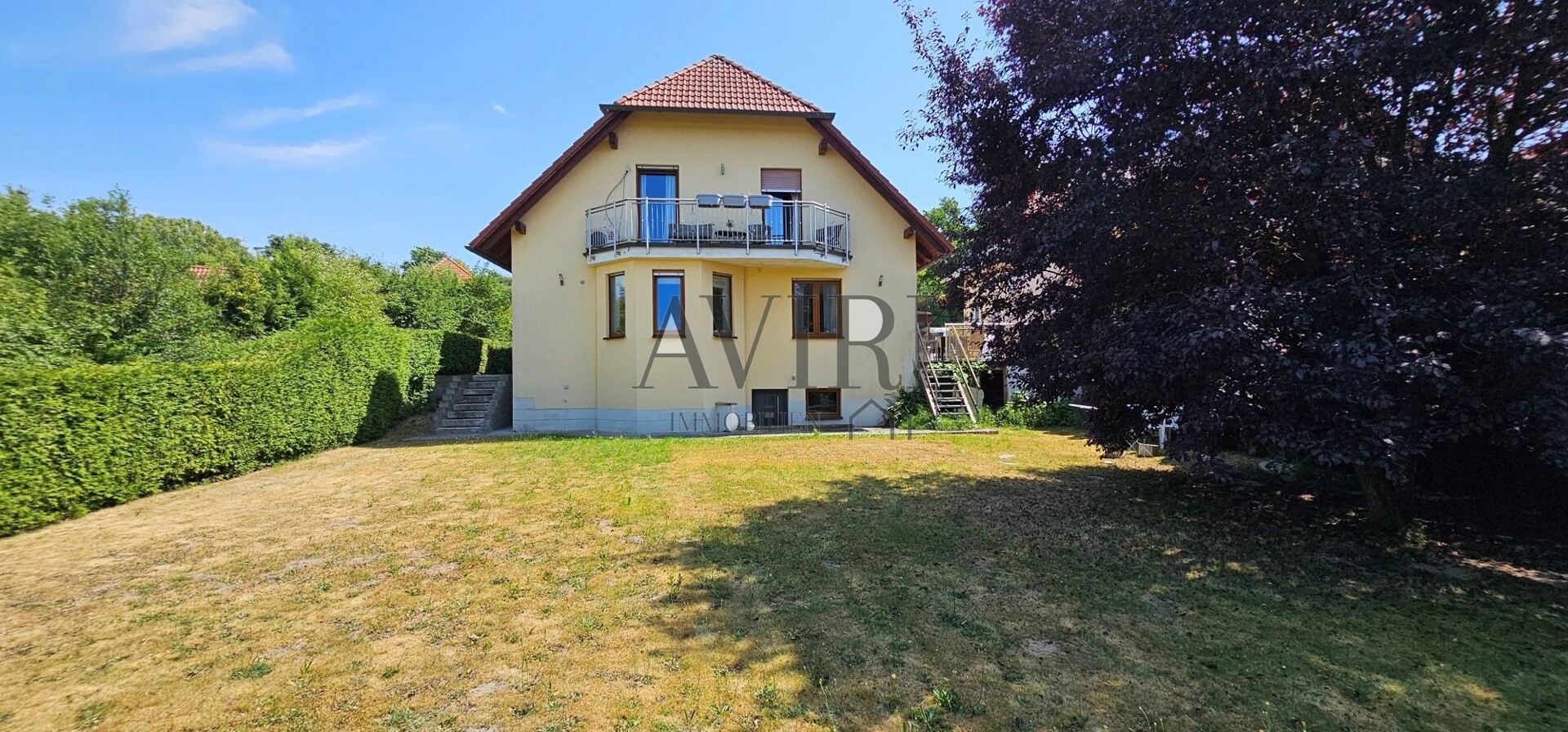 Haus Gartenansicht
