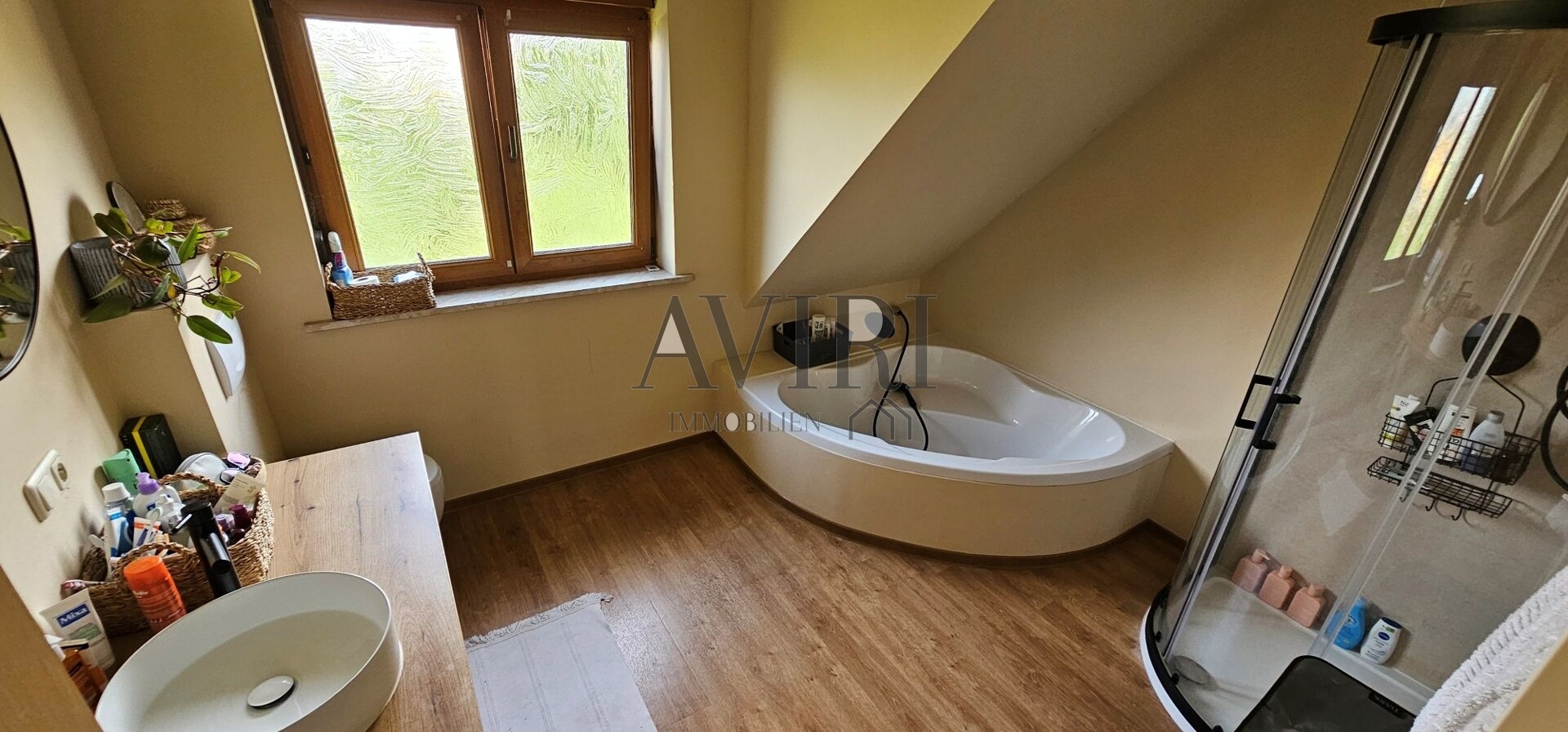 2. Wohneinheit Badezimmer