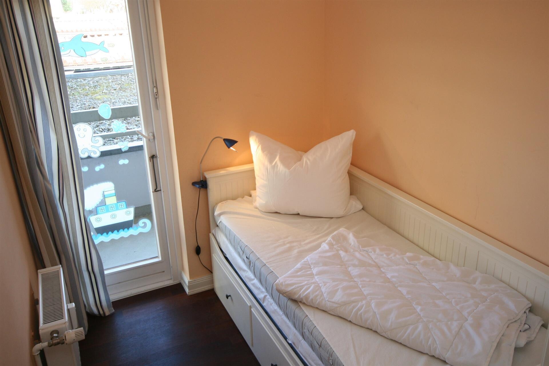 2. Schlafzimmer