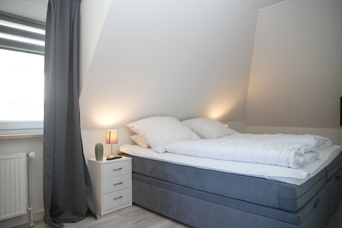 Schlafzimmer OG