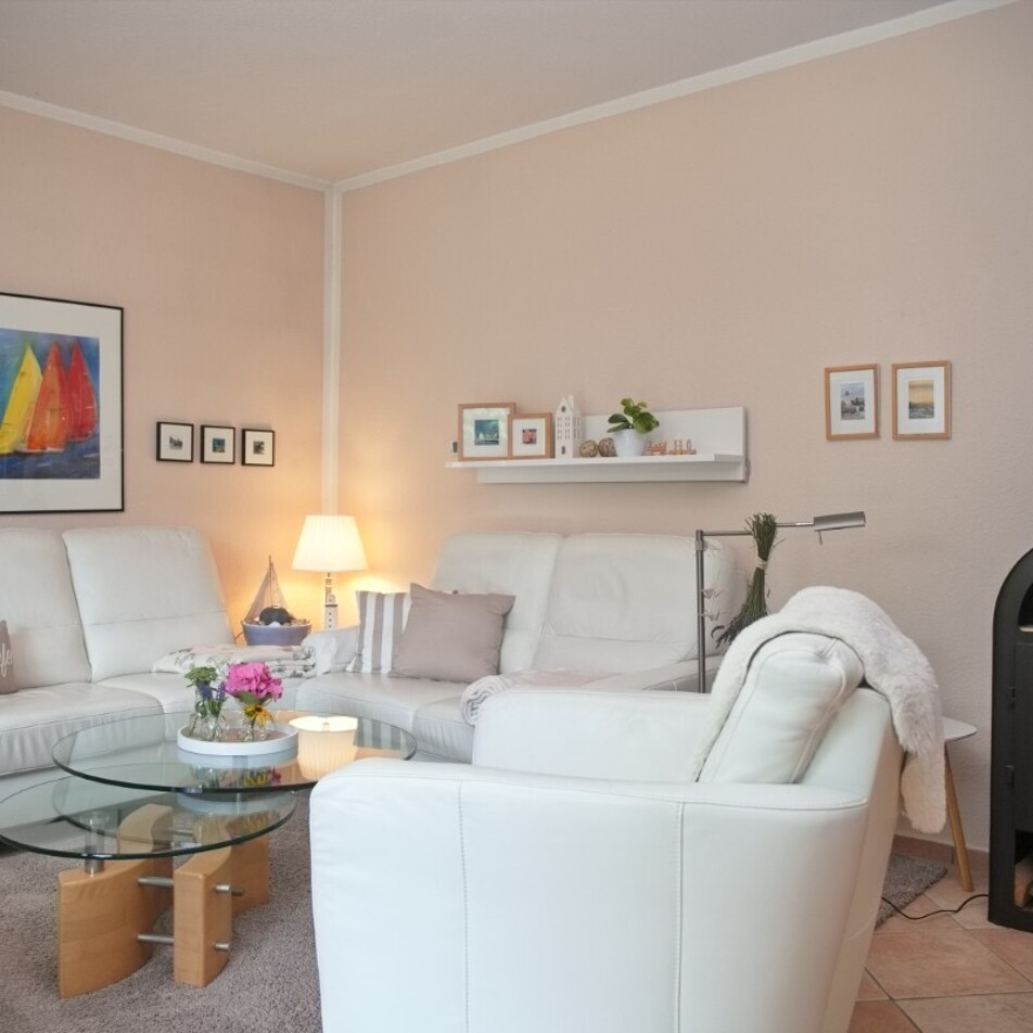 Wohnzimmer mit Kamin