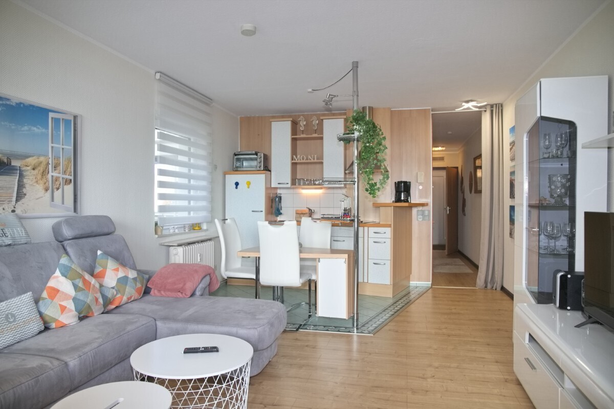Wohnzimmer mit Küche