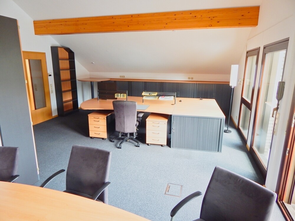Büro 1