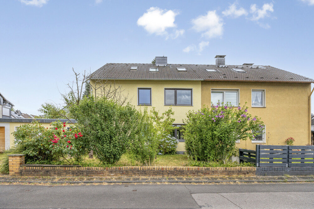Straßenansicht