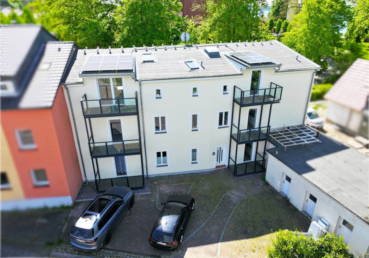 Hinterhof - Balkonanlage