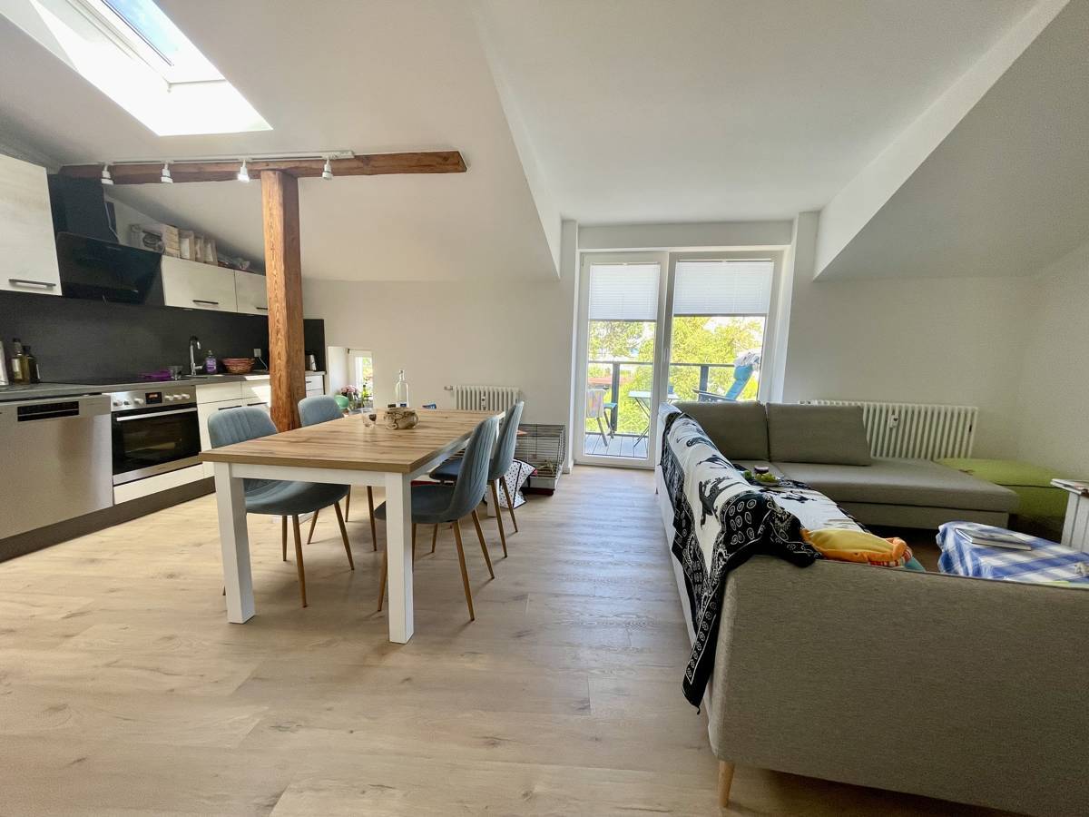 WE 6 Wohnen & Essen mit Balkon II