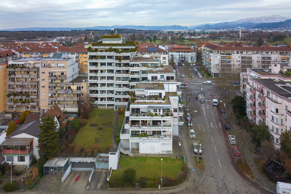 Außenansicht mit Umgebung