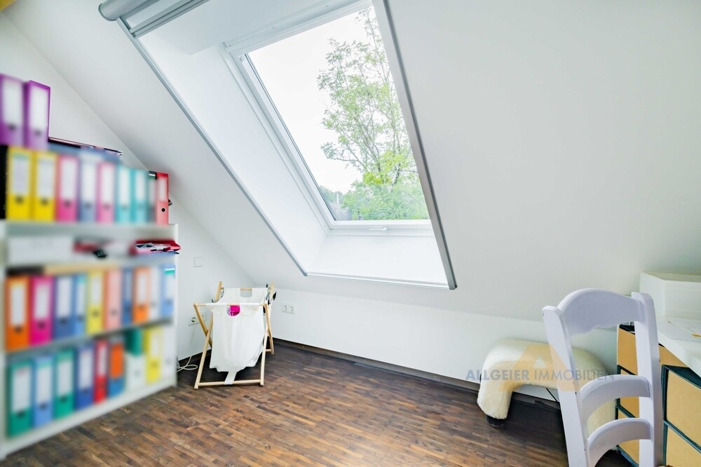 Ankleide /Büro 
