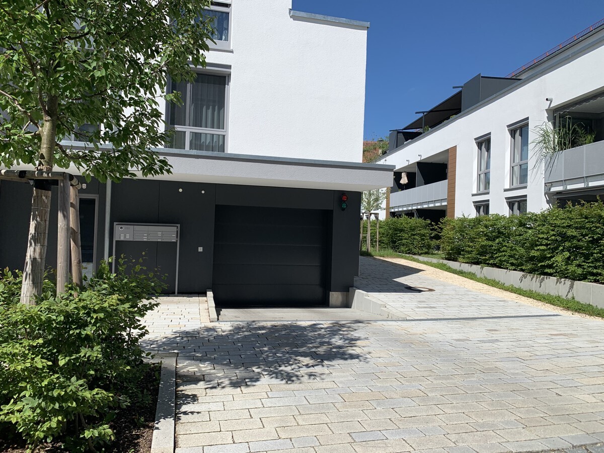 Tiefgaragenzufahrt