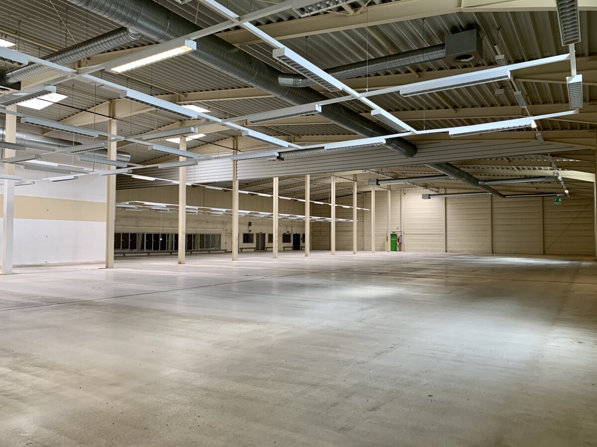 Halleninnenansicht_2