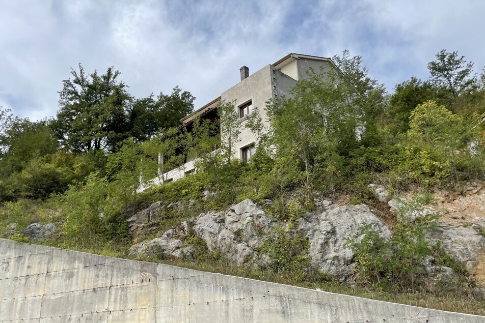 Villa 1