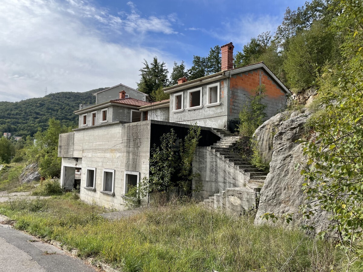 Villa 2