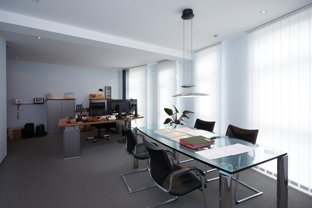 Büro mit Besprechung