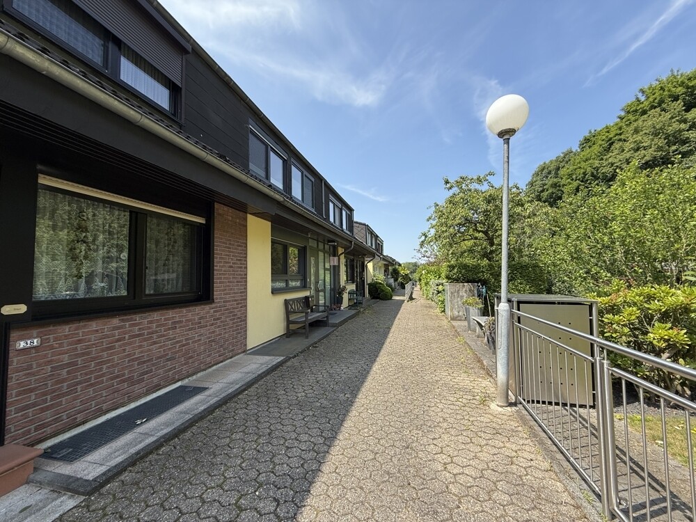 Eingangsbereich Straße
