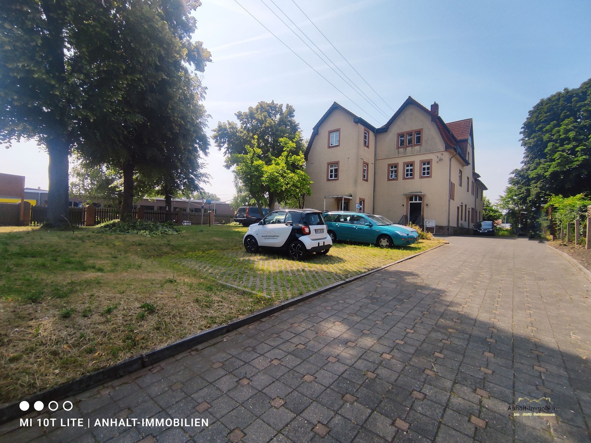 Grundstück 2. Einfahrt